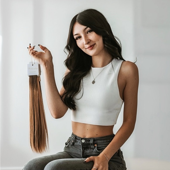 Meet your Posher, Chloe - Picture 3 of 3